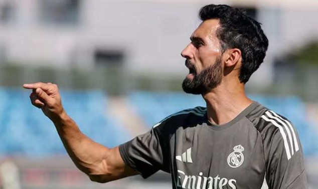 英雄联盟积分排名-阿韦洛亚2019年采访：维尼修斯让我充满期待；努力向穆帅看齐