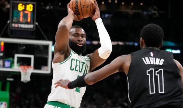 电竞战绩-【现场】单节狂轰46分 赛季最爽一战点燃花园激情