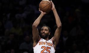 传射俱佳！米卡尔-布里奇斯22中12拿到28分7助 末节13分定胜局