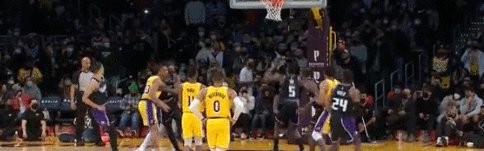 英雄联盟积分排名-国王对阵湖人遭遇系统局？福克斯贪小便宜吃了大亏