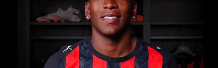 LOL Worlds 积分榜-跟队记者：埃斯图皮尼安的身体状况良好，明天重新参与米兰合练