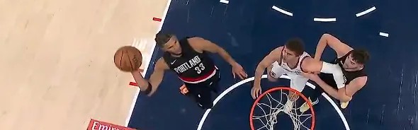 LOL Worlds 积分榜-卡马拉空中摘板抡臂砸扣可惜扣飞，开拓者还领先快船10分